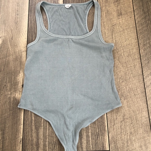 Aritzia Wilfred Bodysuit Size Large Sage Green Ribbed Thong Bodysuit - Picture 2 of 3